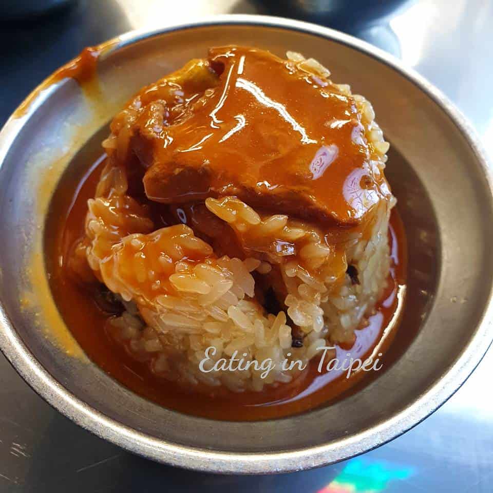 The amazing tube-shaped sticky rice