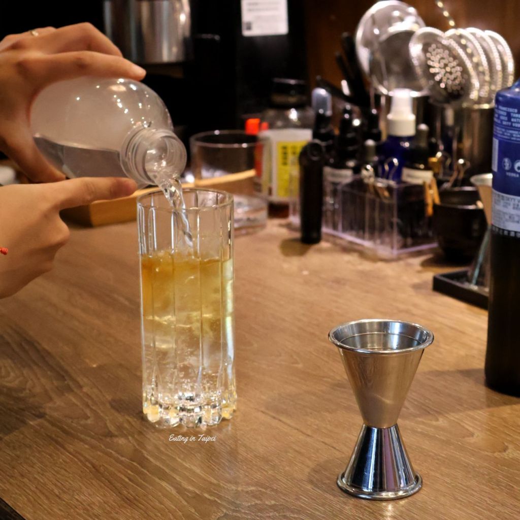 T Bar AD1923 tea highball vodka oolong tea making process